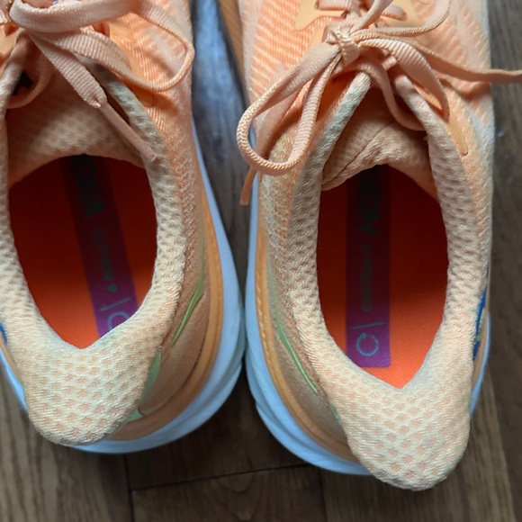 Hoka Clifton 9 Vibrant Orange Athletic Shoes - Picture 6 of 6